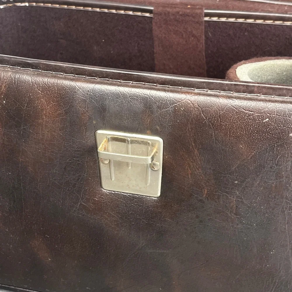 VTG Brown Faux Leather Hard Shell Camera Bag w/ Removable Insert Latch‎ Closure